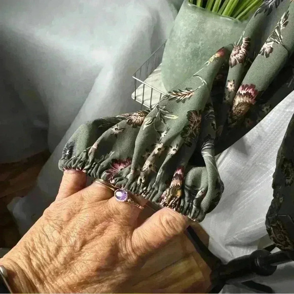 Joie Women’s L Floral Long Sleeve Mock Neck Blouse Modest Business Casual Tunic - Picture 8 of 12